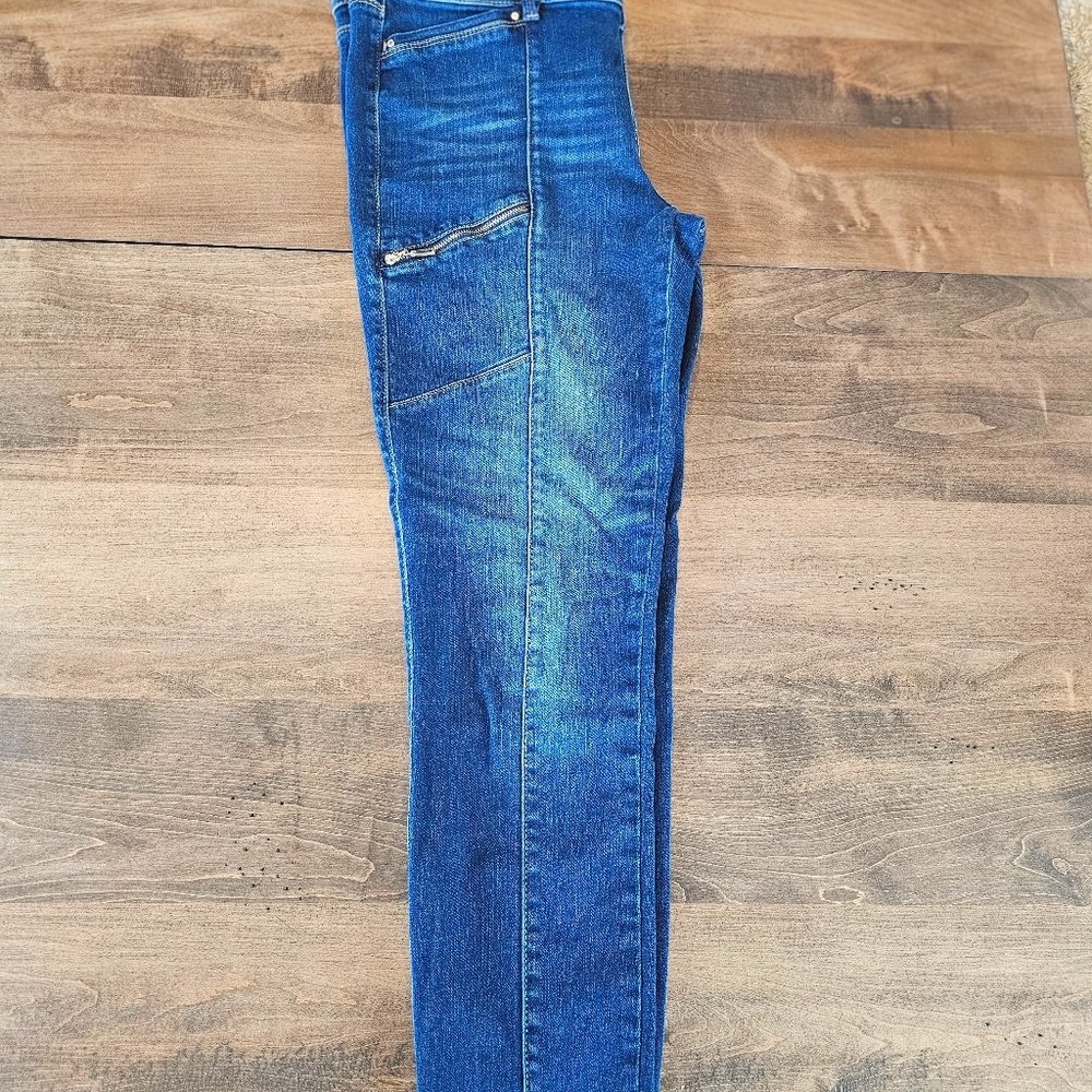 White House Black Market Skinny Ankle Denim Jeans